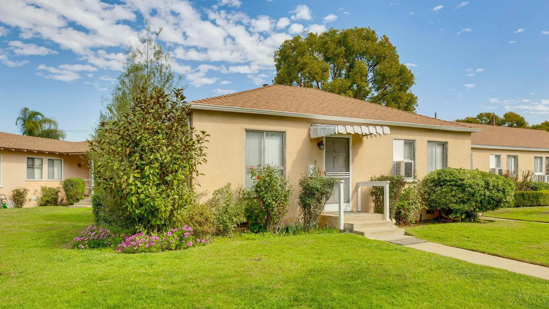 3 Mi To Universal Studios Chic Home With Yard! Burbank Holiday home