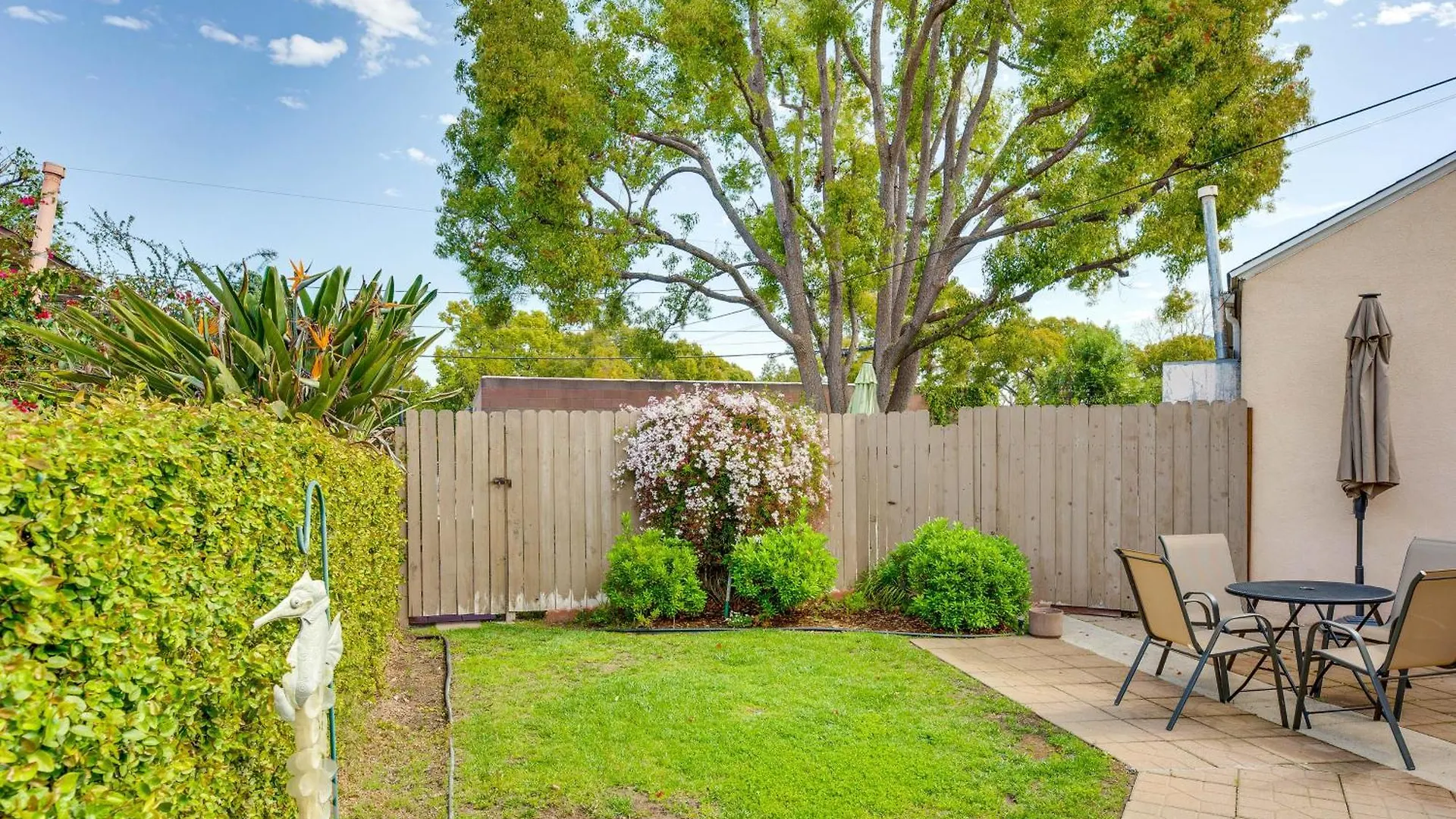 3 Mi To Universal Studios Chic Home With Yard! Burbank United States
