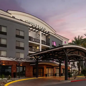 3* Hotel Courtyard Angeles Airport